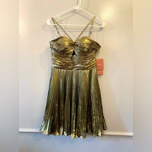 Stacees Gold A-line Short/Mini Metallic Homecoming Dress with Pleats
